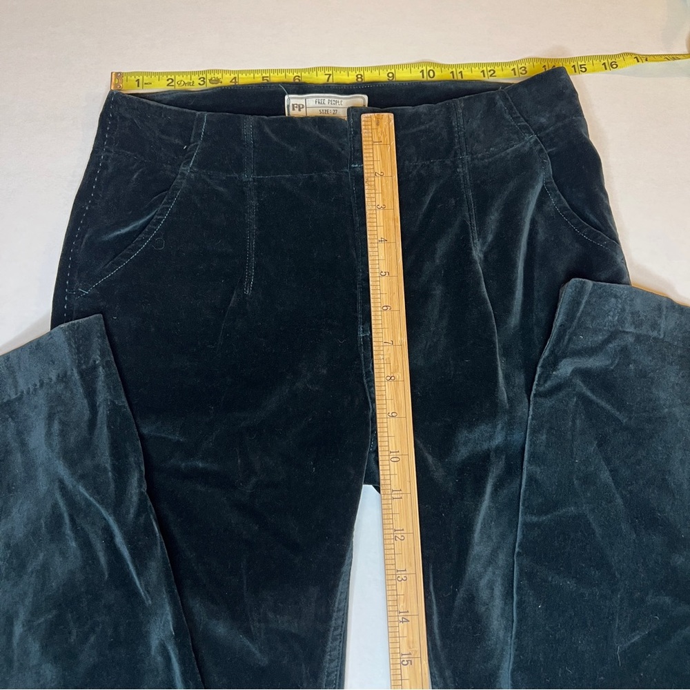 Free People Oxanna Deep Jewel Green Velvet Flare Pants
Size 27 - Picture 9 of 11
